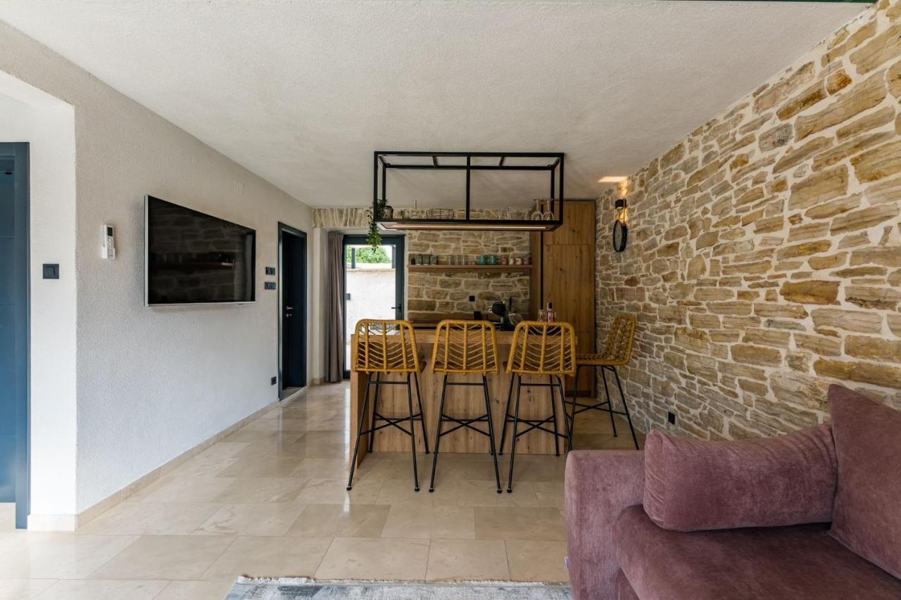 Stone House With Pool Poeta Villa Pridraga Exterior foto